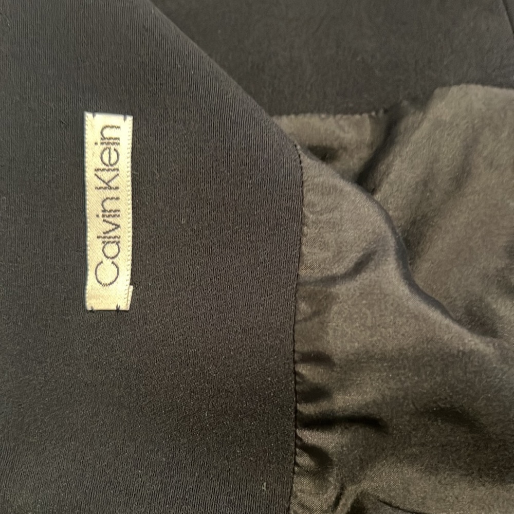 Calvin Klein ladies skirt - Picture 5 of 5